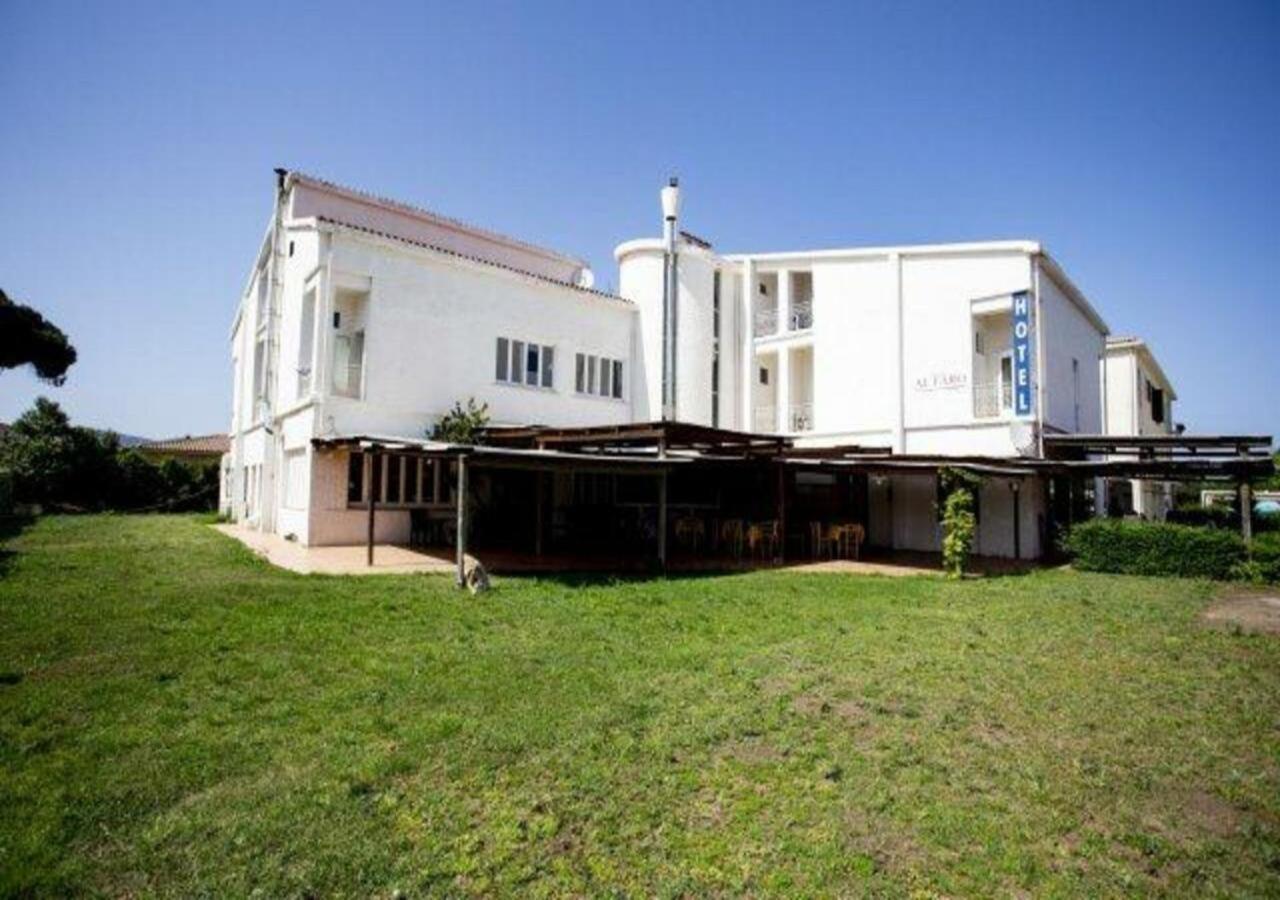 Hotel Al Faro San Teodoro  Extérieur photo